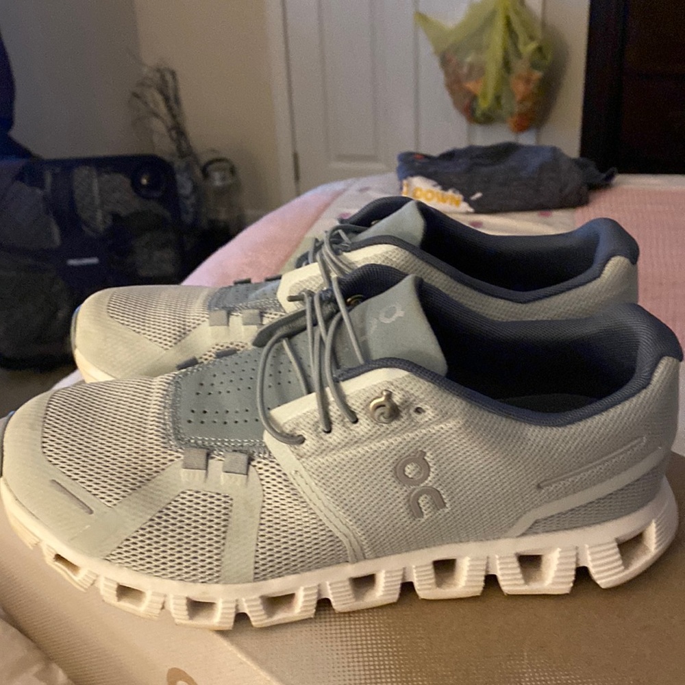 Cloud shoes